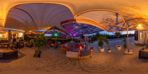 Luminile serii pe terasă &mdash; 360&deg; &mdash; Vedere 2